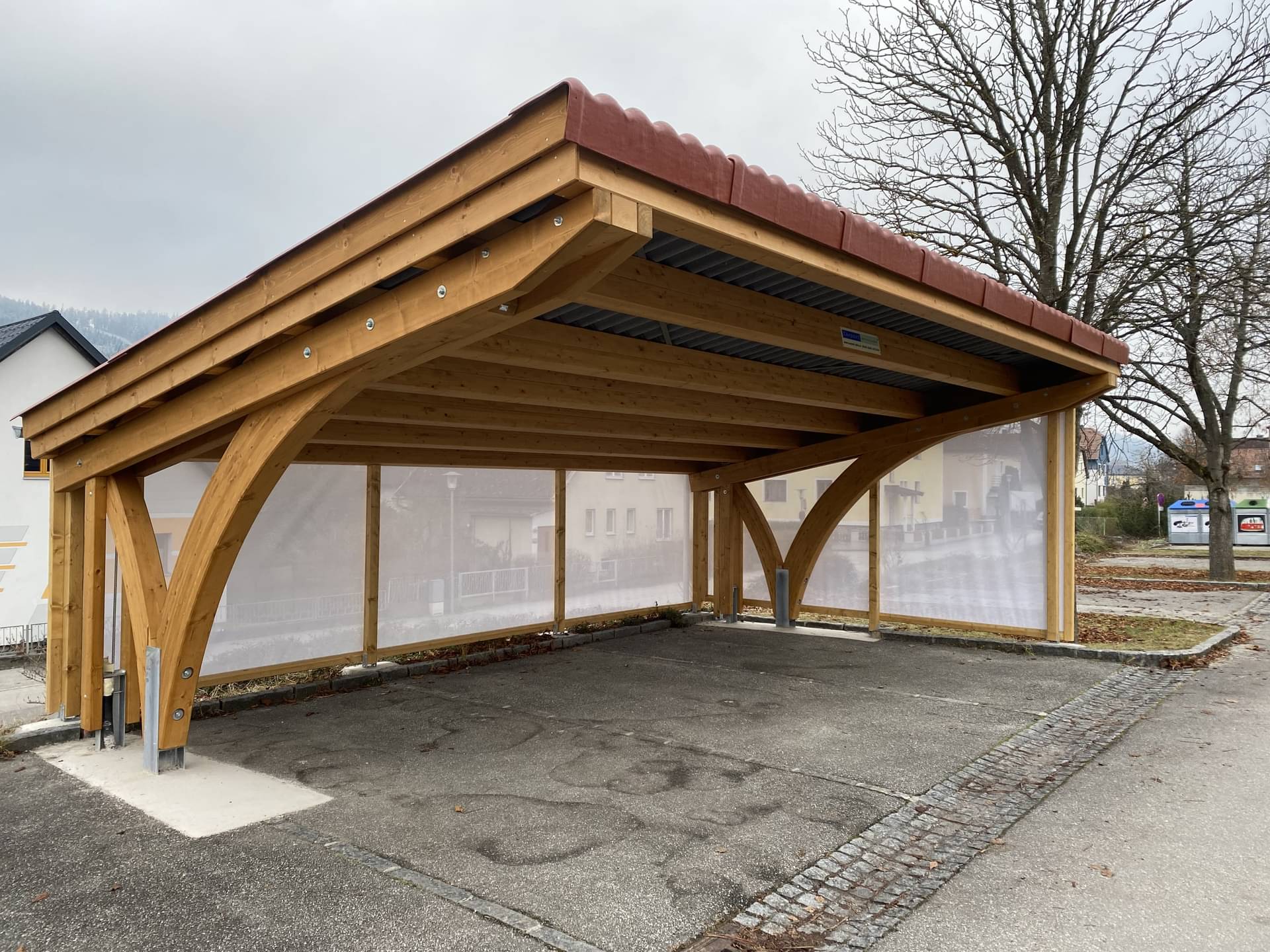 Carport vorne seitlich zu